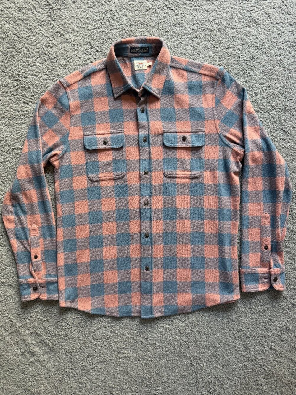 Faherty Men's Legend Sweater Shirt Rose Blue Check Plaid Flannel Sz. L - EUC